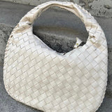 Gabriella Budapest | Pehmeä Olkalaukku Arkikäyttöön