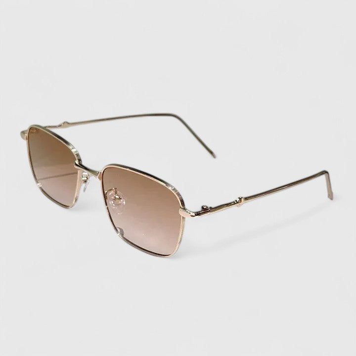 Gabriella Budapest | Elegantit Aurinkolasit