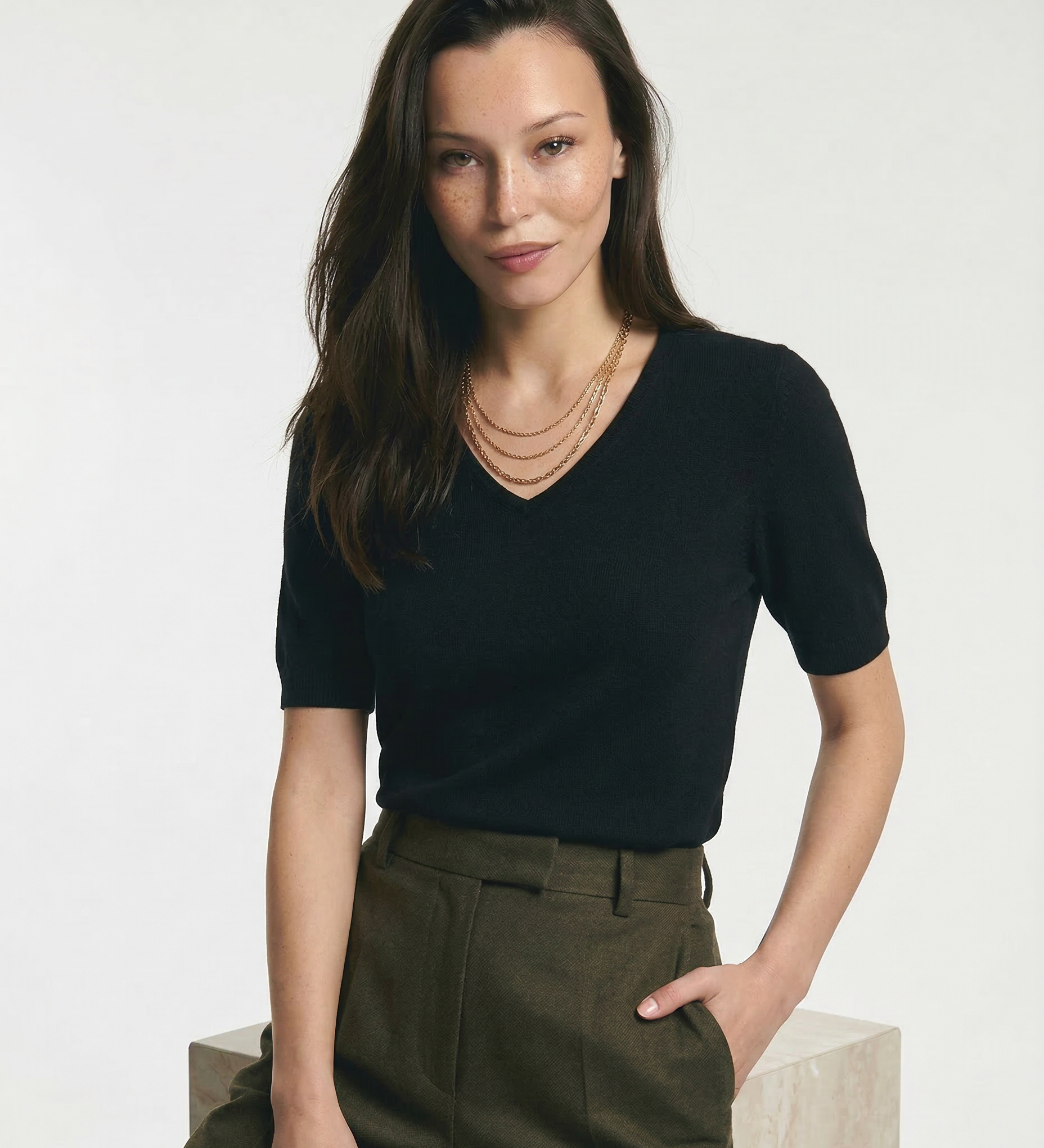 Gabriella Budapest | Elysian V-pääntie Neulepaita