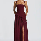 Gabriella Budapest | Pitkä lakkaefektinen mekko